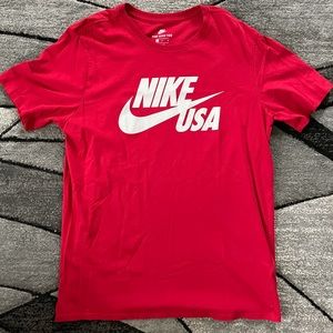 🛍 2/$20 Nike USA Graphic Tee